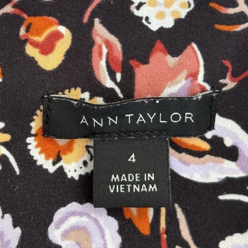 Ann Taylor Dark Floral Shirtdress Size 4 Midi Cottagecore Classic Black Multi